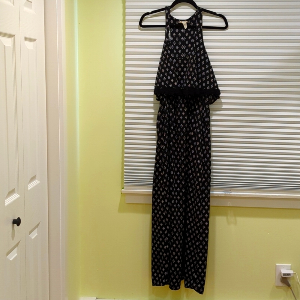 Sleeveless long dress